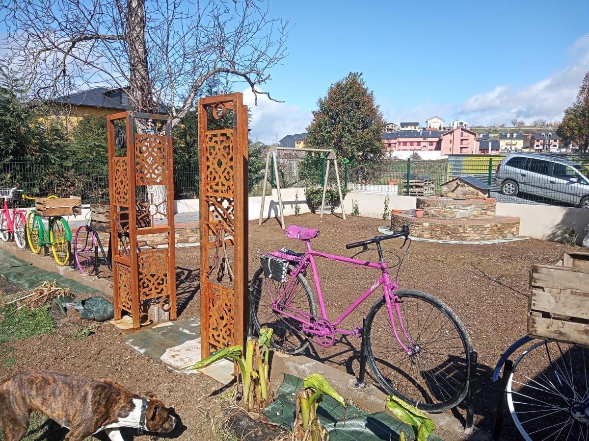 Albergue La Medina De Camponaraya Luaran gambar